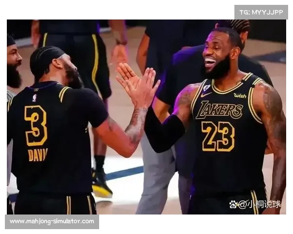 范德彪表示无论詹姆斯何时回归球队都充满期待全队将守住阵地等待核心归来